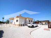 Resale - Villa - Catral - Countryside 