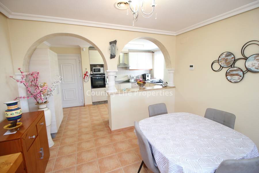 Resale - Villa - Catral - Countryside 