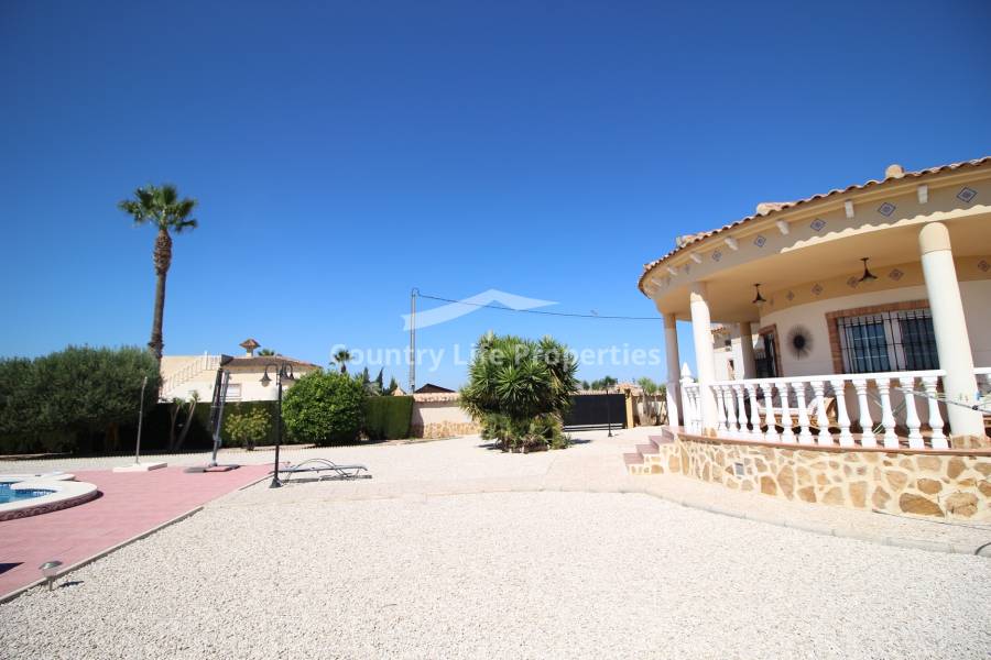 Resale - Villa - Catral - Countryside 