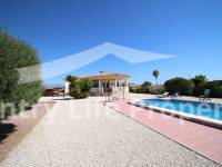 Resale - Villa - Catral - Countryside 
