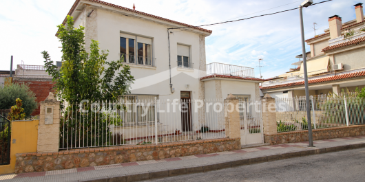 Village House - Resale - Dolores - Town